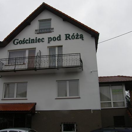 דירות Chełmno Gosciniec Pod Roza מראה חיצוני תמונה